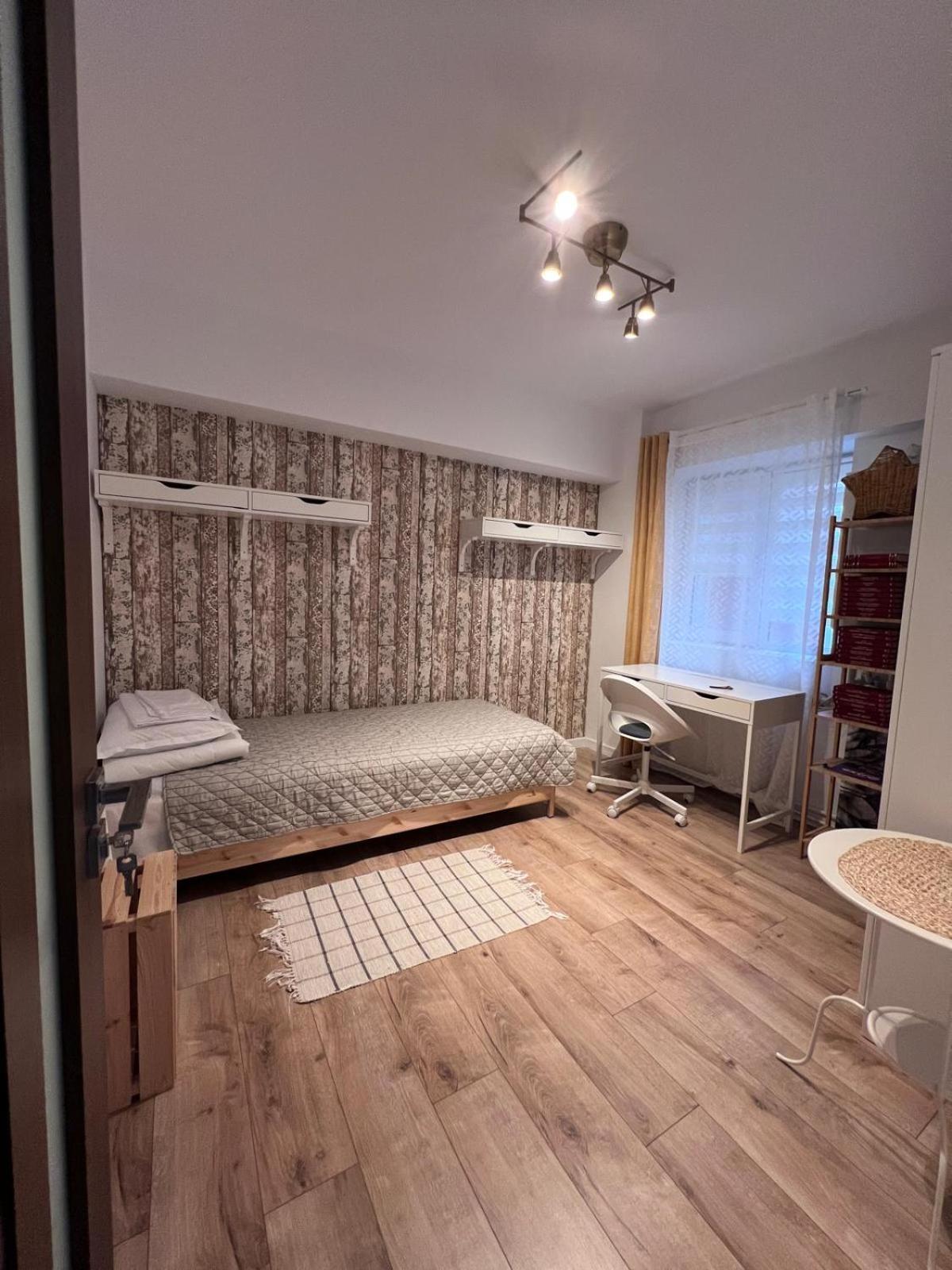 Central-Home Târgu Jiu Extérieur photo