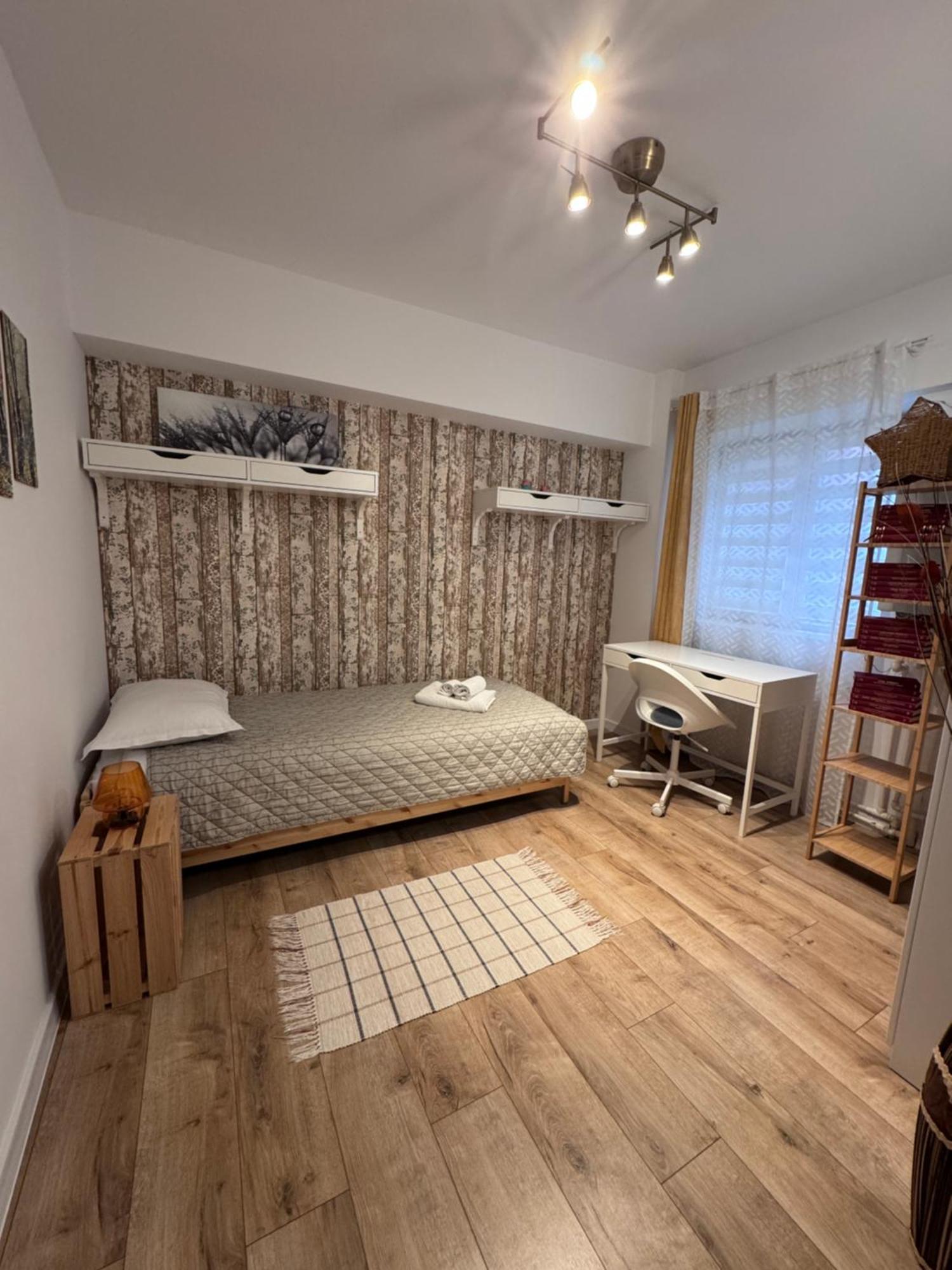 Central-Home Târgu Jiu Extérieur photo
